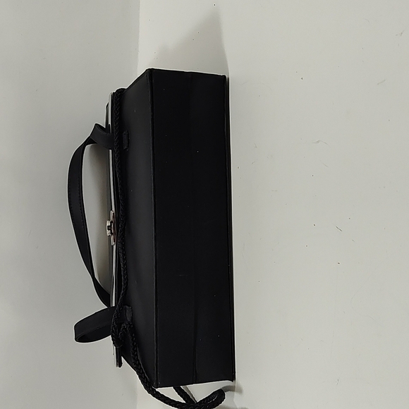 Vintage Black Structured Handbag with Silver-Tone Bar Accent & Strap - Picture 5 of 5